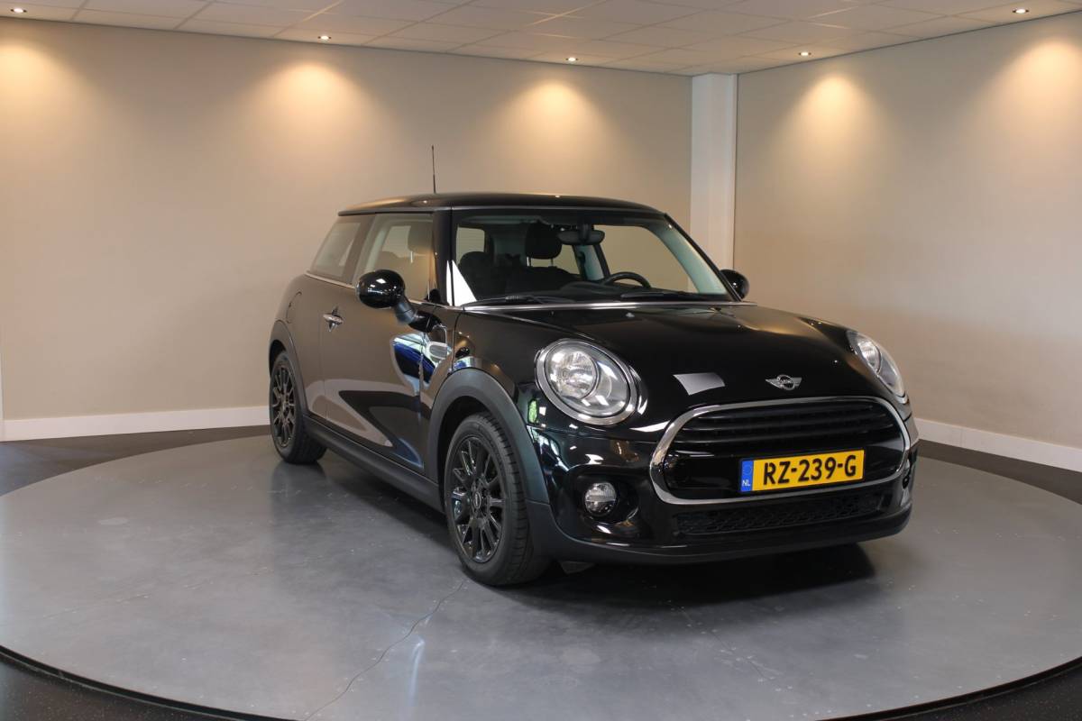 MINI 3-Deurs Mini 3-Deurs 1.5 Cooper Salt *4 Nwe All-seasons!* Dealer OH|Airco|NAP