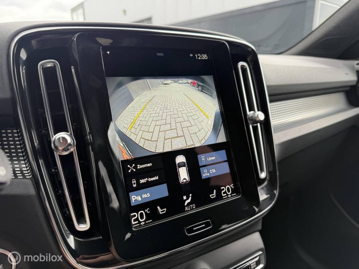Volvo XC40 Volvo XC40 1.5 T5 Recharge 261PK R-Design Carplay/Winterpack/20″