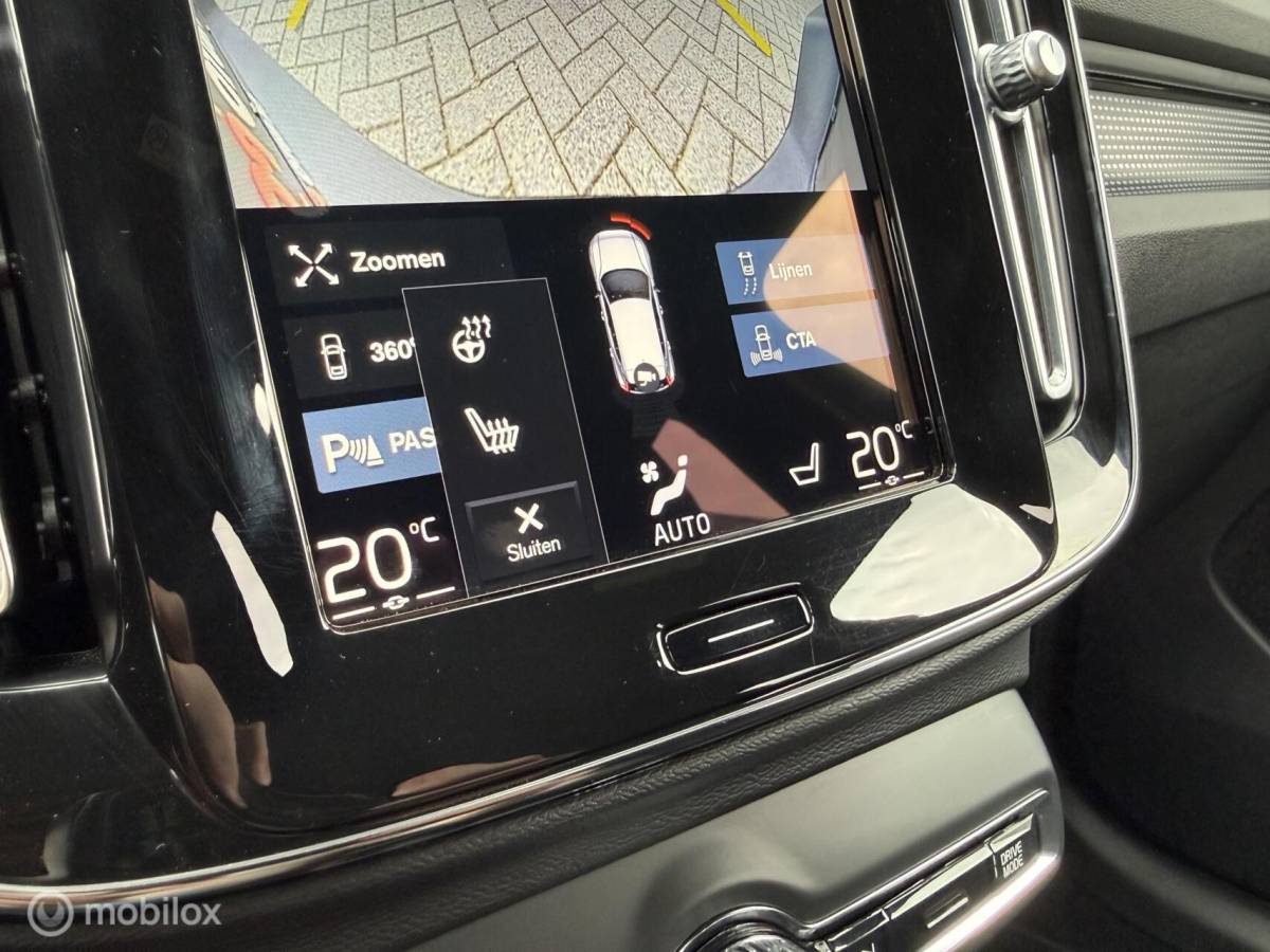 Volvo XC40 Volvo XC40 1.5 T5 Recharge 261PK R-Design Carplay/Winterpack/20″