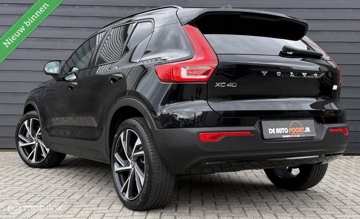 Volvo XC40 Volvo XC40 1.5 T5 Recharge 261PK R-Design Carplay/Winterpack/20″