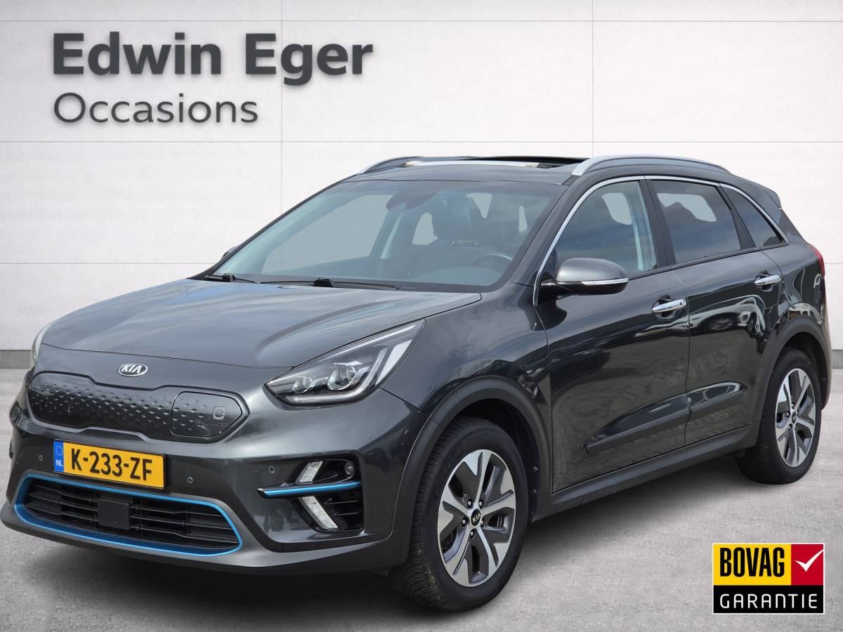 Kia e-Niro Kia e-Niro DynamicPlusLine 64 kWh | SOH 100% | 3 Fase laden | Schuif/kanteldak | Half Leder | Andriod Auto | Apple carplay | Navigatie