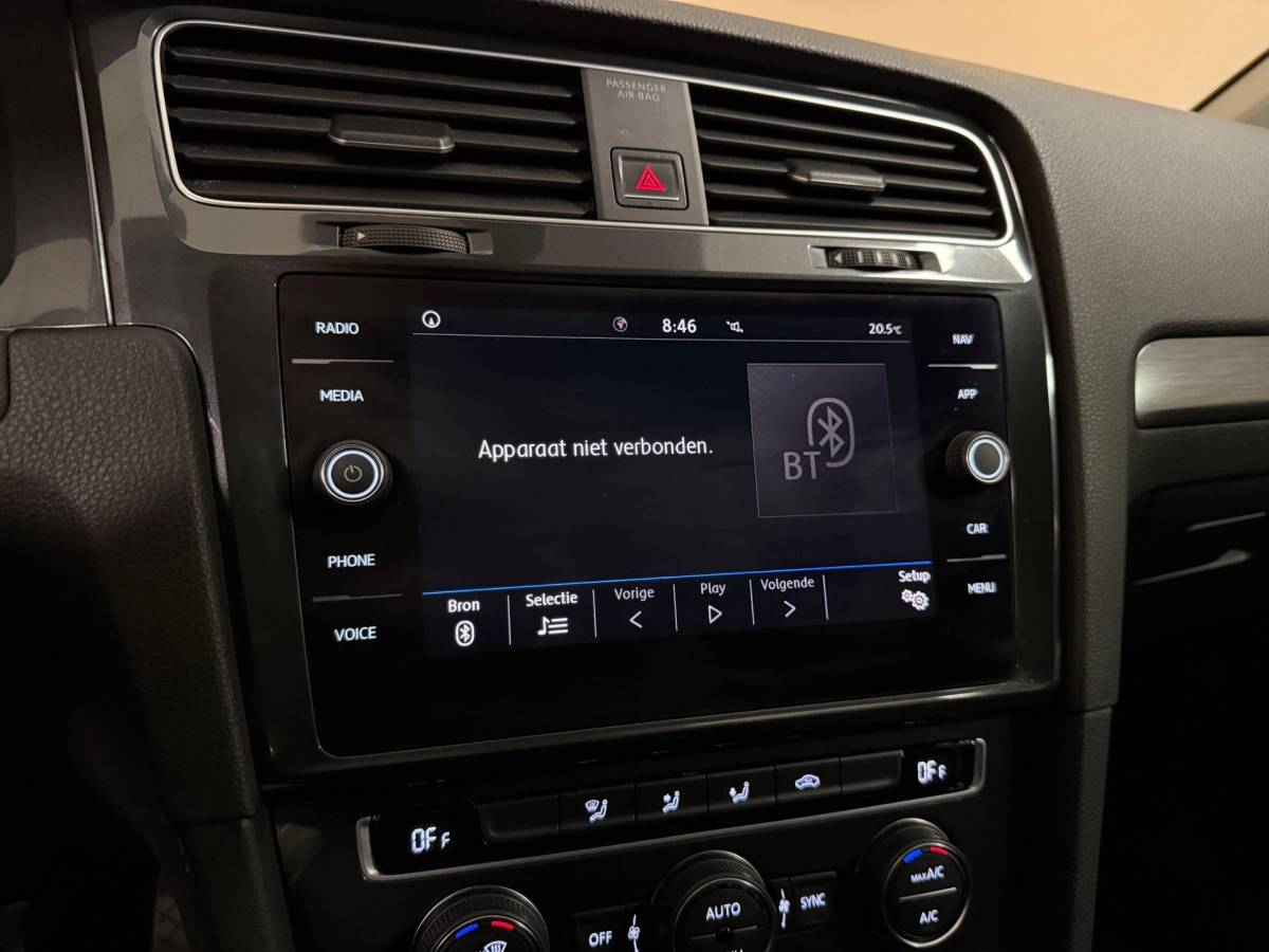 Volkswagen Golf Volkswagen Golf 1.0 TSI Comfortline *Carplay* Adapt.Cruise|Navi|DAB|PDC|BT|17”|Dealer OH|NAP
