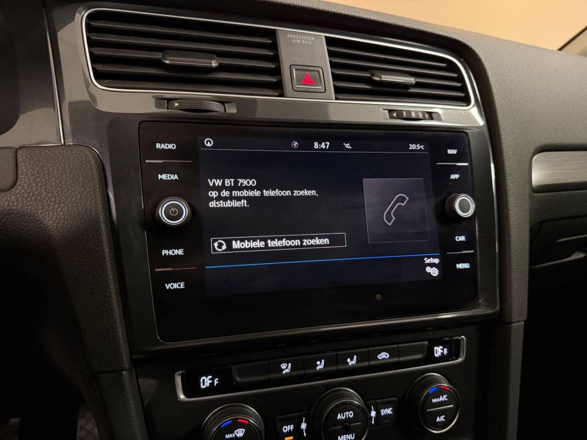 Volkswagen Golf Volkswagen Golf 1.0 TSI Comfortline *Carplay* Adapt.Cruise|Navi|DAB|PDC|BT|17”|Dealer OH|NAP