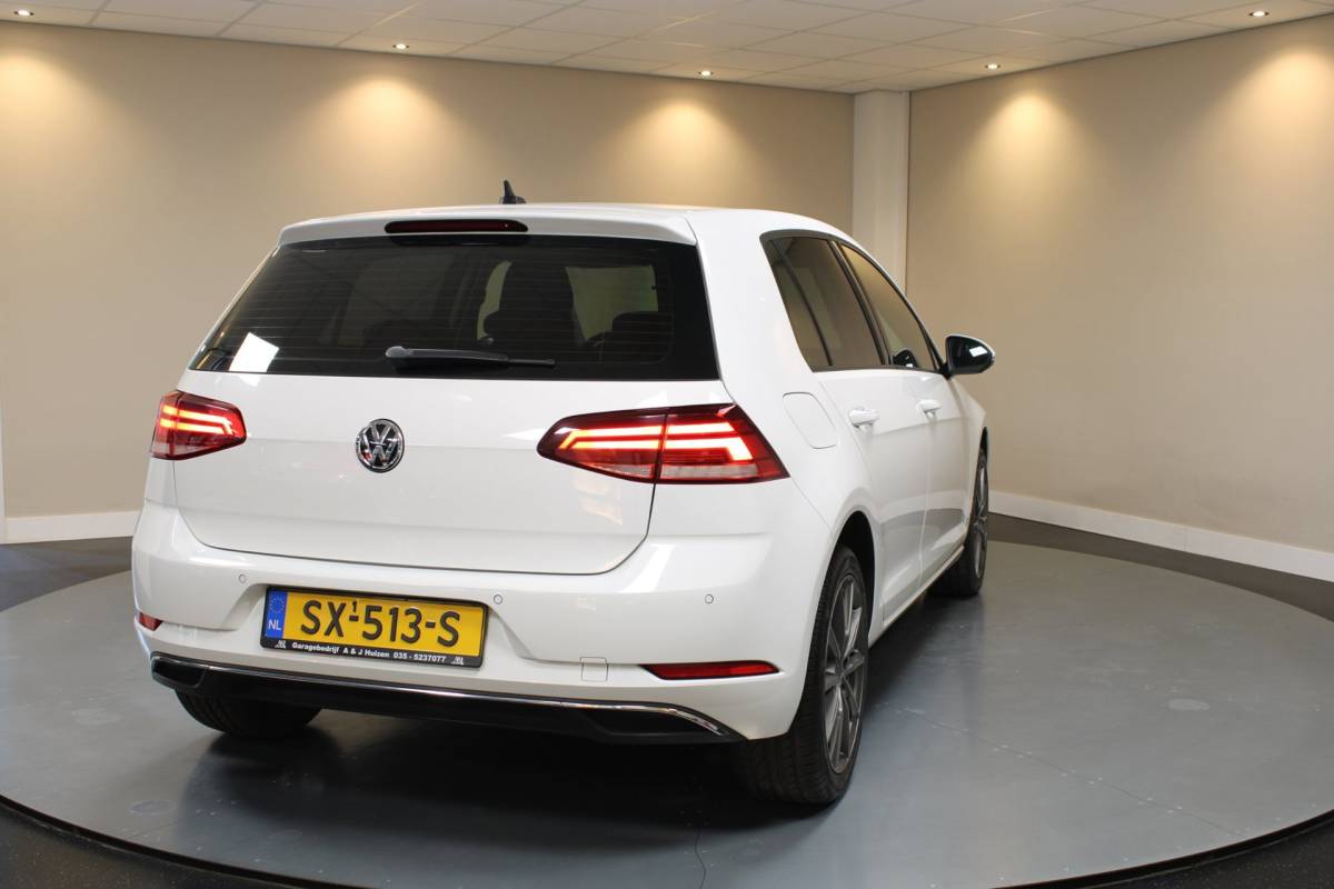 Volkswagen Golf Volkswagen Golf 1.0 TSI Comfortline *Carplay* Adapt.Cruise|Navi|DAB|PDC|BT|17”|Dealer OH|NAP