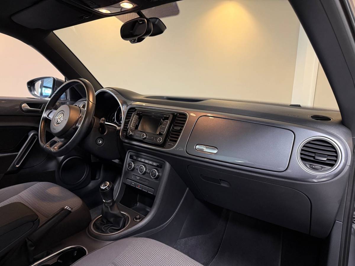 Volkswagen Beetle Volkswagen Beetle 1.2 TSI Design BlueMotion *Stoelverw.* Cruise|Navi|Climate|Bluetooth|Isofix