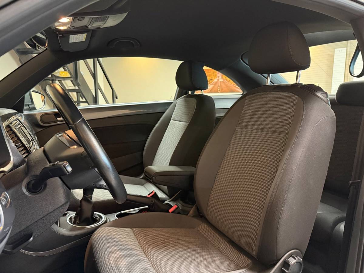 Volkswagen Beetle Volkswagen Beetle 1.2 TSI Design BlueMotion *Stoelverw.* Cruise|Navi|Climate|Bluetooth|Isofix