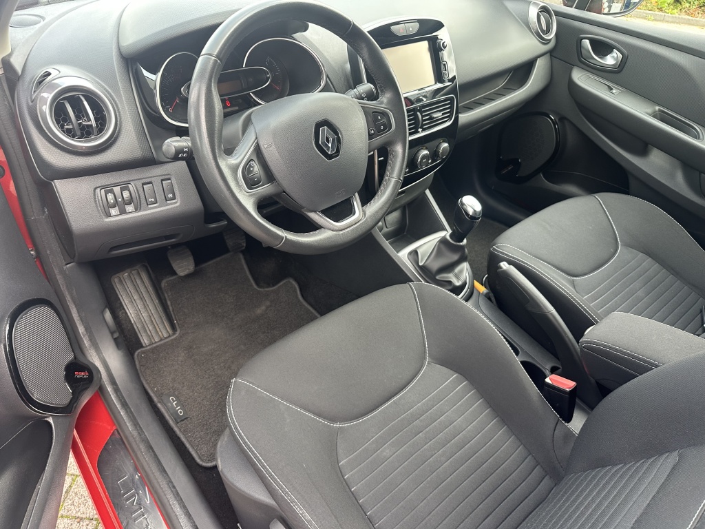 Renault Clio Renault Clio Estate 0.9 TCe Limited | Trekhaak | Navi |
