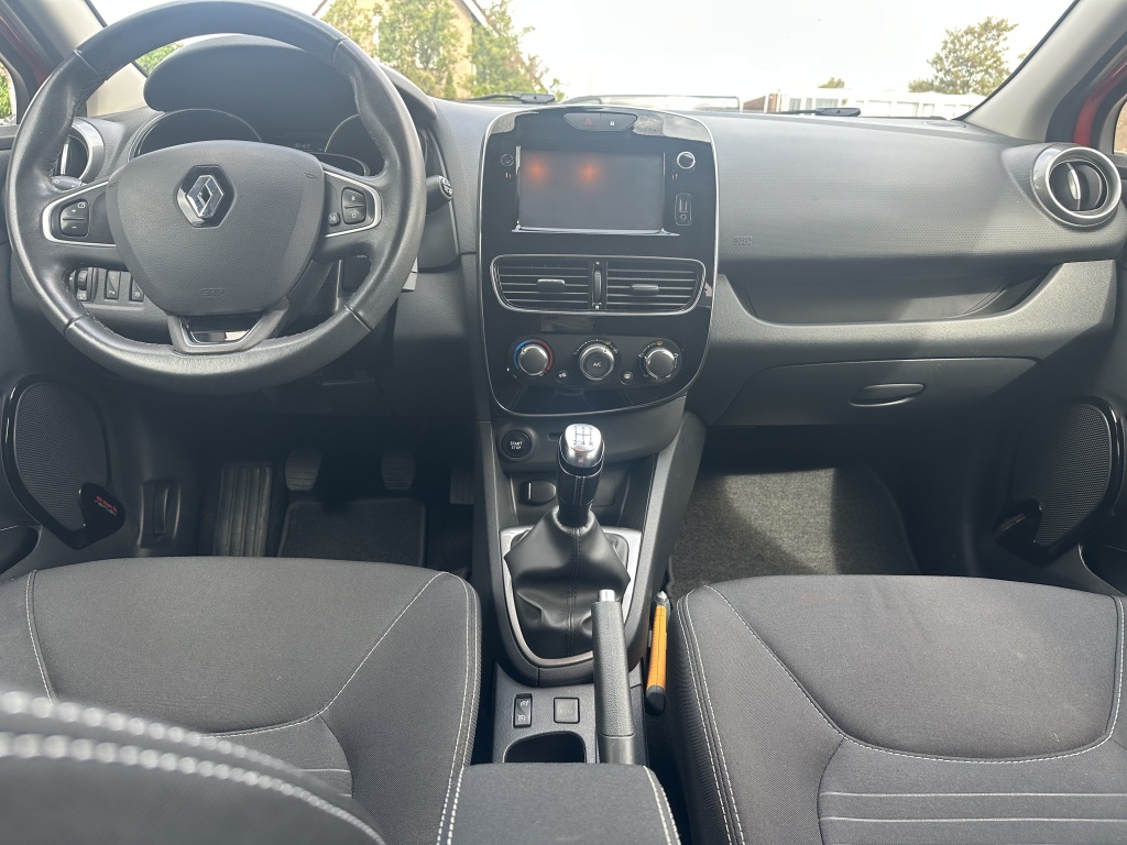 Renault Clio Renault Clio Estate 0.9 TCe Limited | Trekhaak | Navi |