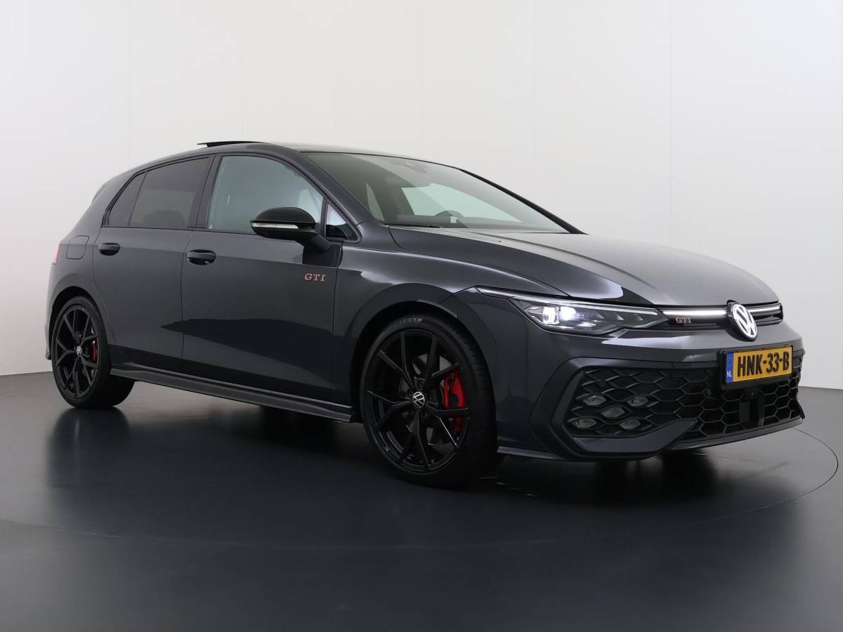 Volkswagen Golf Volkswagen Golf 2.0 TSI GTI VAN:45.900,- VOOR:41.877,- UW HERFSTVOORDEEL:4.023,- 265PK | APPLE CARPL. ADNROID AUTO | ACC | PANORAMA DAK | 360° CAMERA | STOEL/STUUR VERWARMING |