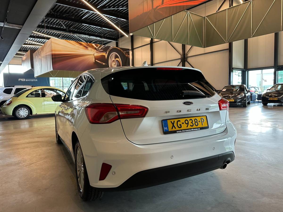 Ford Focus Ford Focus 1.0 EcoBoost AUTOMAAT 5-DEURS TITANIUM BUSINESS-uitv|APPLE CARPLAY+ANDROID AUTO|CRUISE CONTROL|NAVIGATIE|LM-VELGEN|PTS