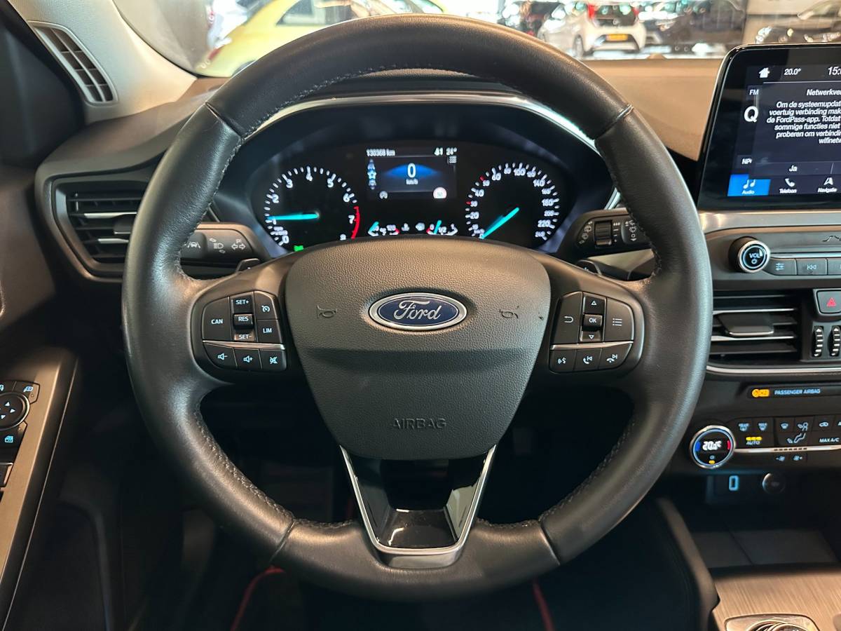 Ford Focus Ford Focus 1.0 EcoBoost AUTOMAAT 5-DEURS TITANIUM BUSINESS-uitv|APPLE CARPLAY+ANDROID AUTO|CRUISE CONTROL|NAVIGATIE|LM-VELGEN|PTS