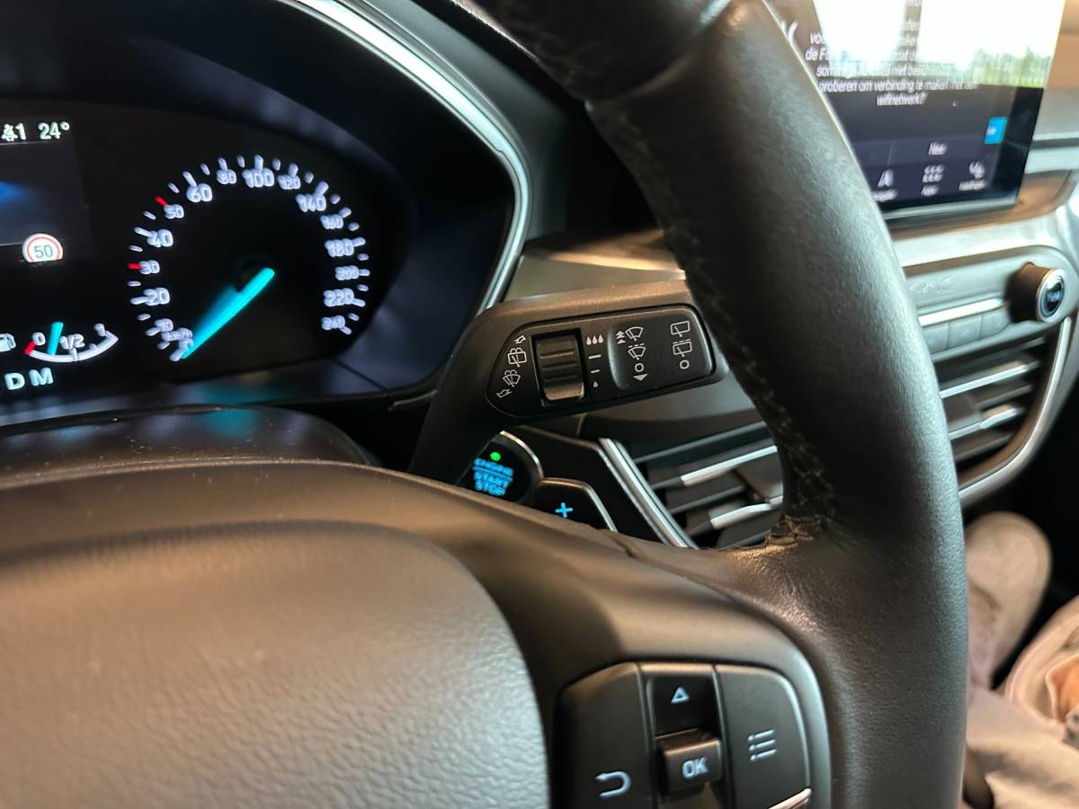 Ford Focus Ford Focus 1.0 EcoBoost AUTOMAAT 5-DEURS TITANIUM BUSINESS-uitv|APPLE CARPLAY+ANDROID AUTO|CRUISE CONTROL|NAVIGATIE|LM-VELGEN|PTS