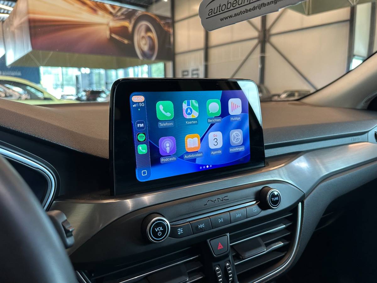 Ford Focus Ford Focus 1.0 EcoBoost AUTOMAAT 5-DEURS TITANIUM BUSINESS-uitv|APPLE CARPLAY+ANDROID AUTO|CRUISE CONTROL|NAVIGATIE|LM-VELGEN|PTS