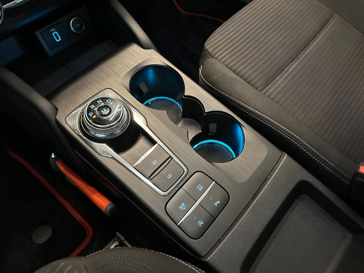 Ford Focus Ford Focus 1.0 EcoBoost AUTOMAAT 5-DEURS TITANIUM BUSINESS-uitv|APPLE CARPLAY+ANDROID AUTO|CRUISE CONTROL|NAVIGATIE|LM-VELGEN|PTS