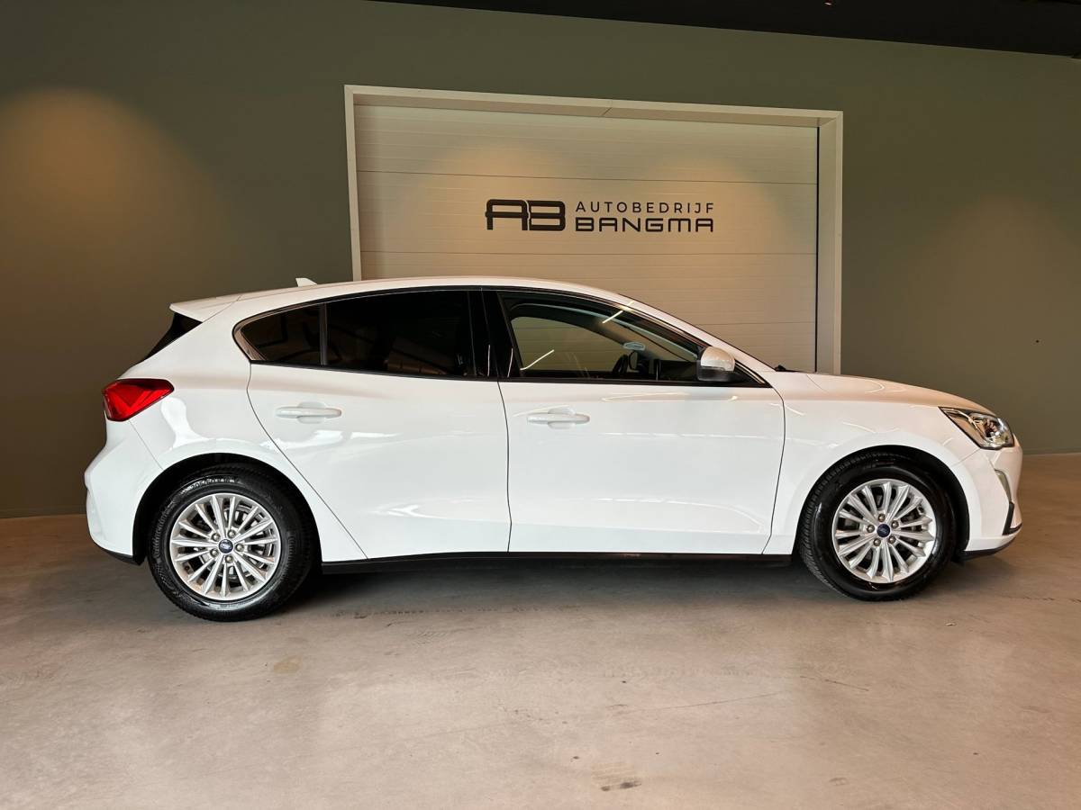 Ford Focus Ford Focus 1.0 EcoBoost AUTOMAAT 5-DEURS TITANIUM BUSINESS-uitv|APPLE CARPLAY+ANDROID AUTO|CRUISE CONTROL|NAVIGATIE|LM-VELGEN|PTS