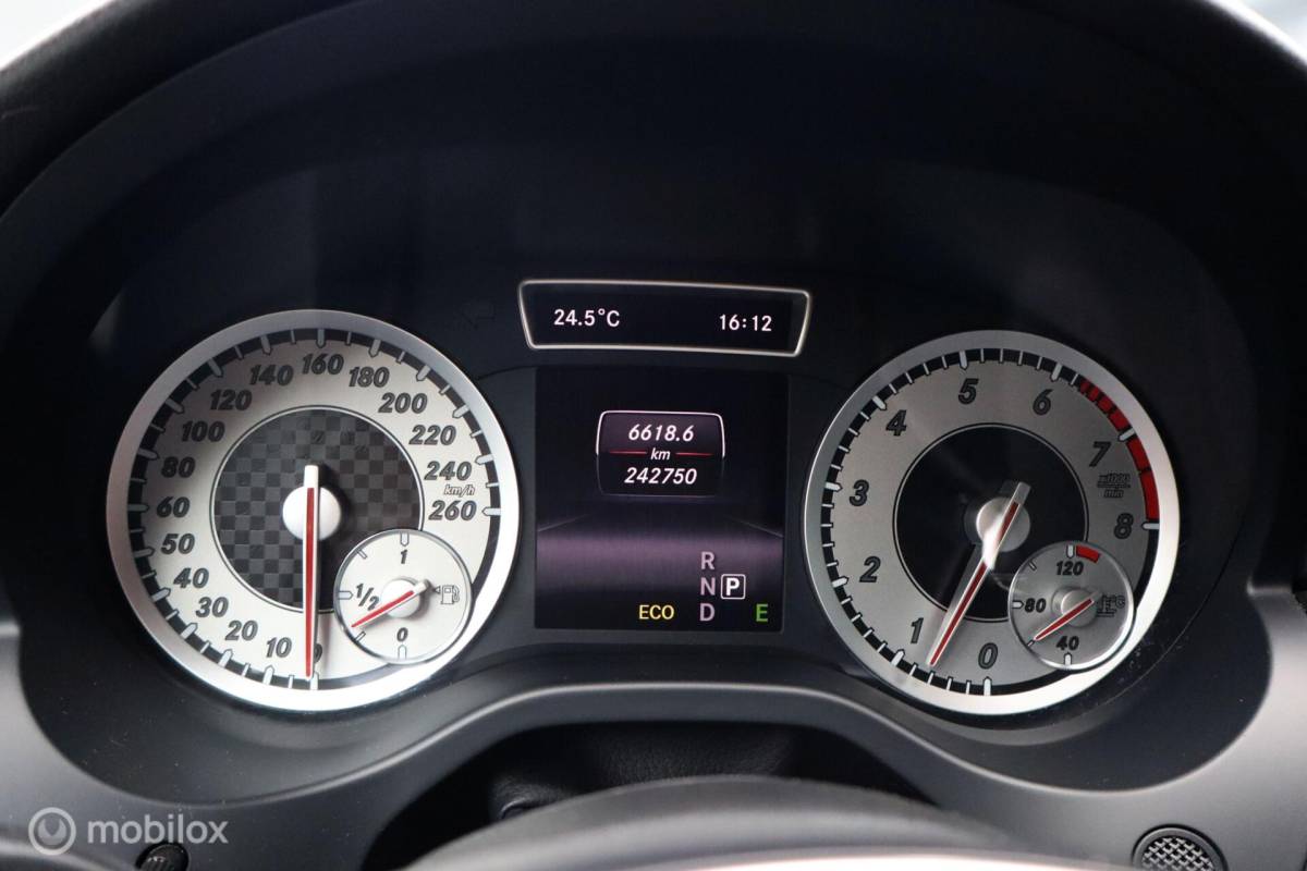 Mercedes-Benz A-Klasse Mercedes A180 aut Ambition | stoelverw | camera | trekhaak