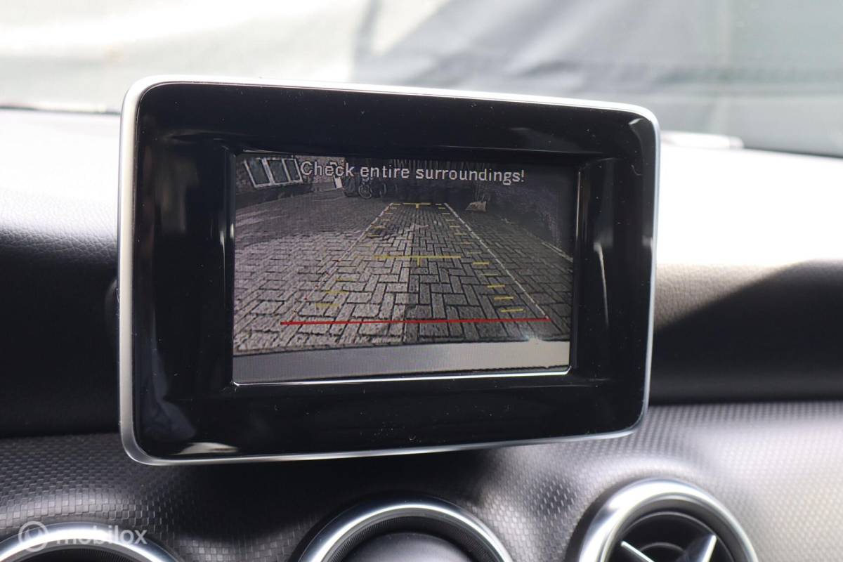 Mercedes-Benz A-Klasse Mercedes A180 aut Ambition | stoelverw | camera | trekhaak