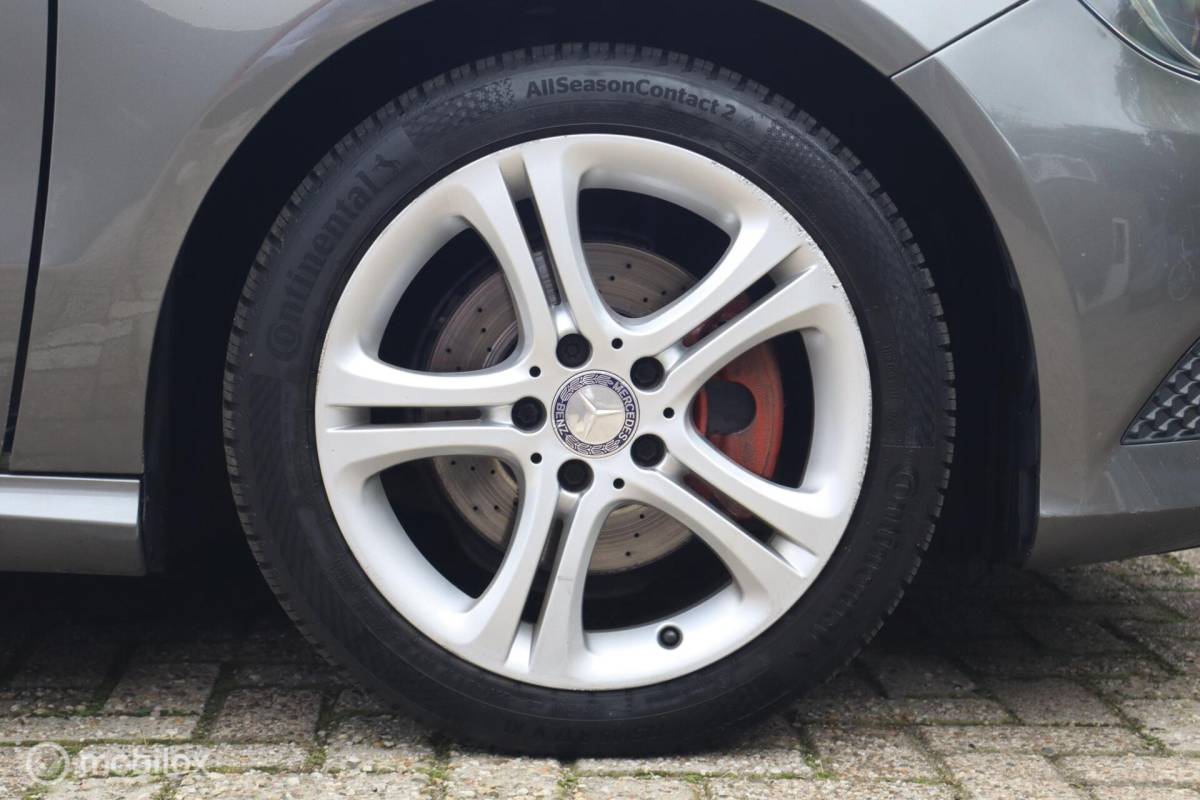 Mercedes-Benz A-Klasse Mercedes A180 aut Ambition | stoelverw | camera | trekhaak