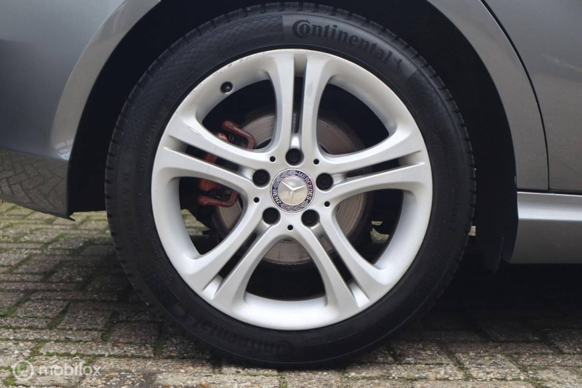 Mercedes-Benz A-Klasse Mercedes A180 aut Ambition | stoelverw | camera | trekhaak