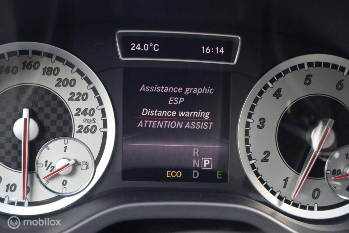 Mercedes-Benz A-Klasse Mercedes A180 aut Ambition | stoelverw | camera | trekhaak