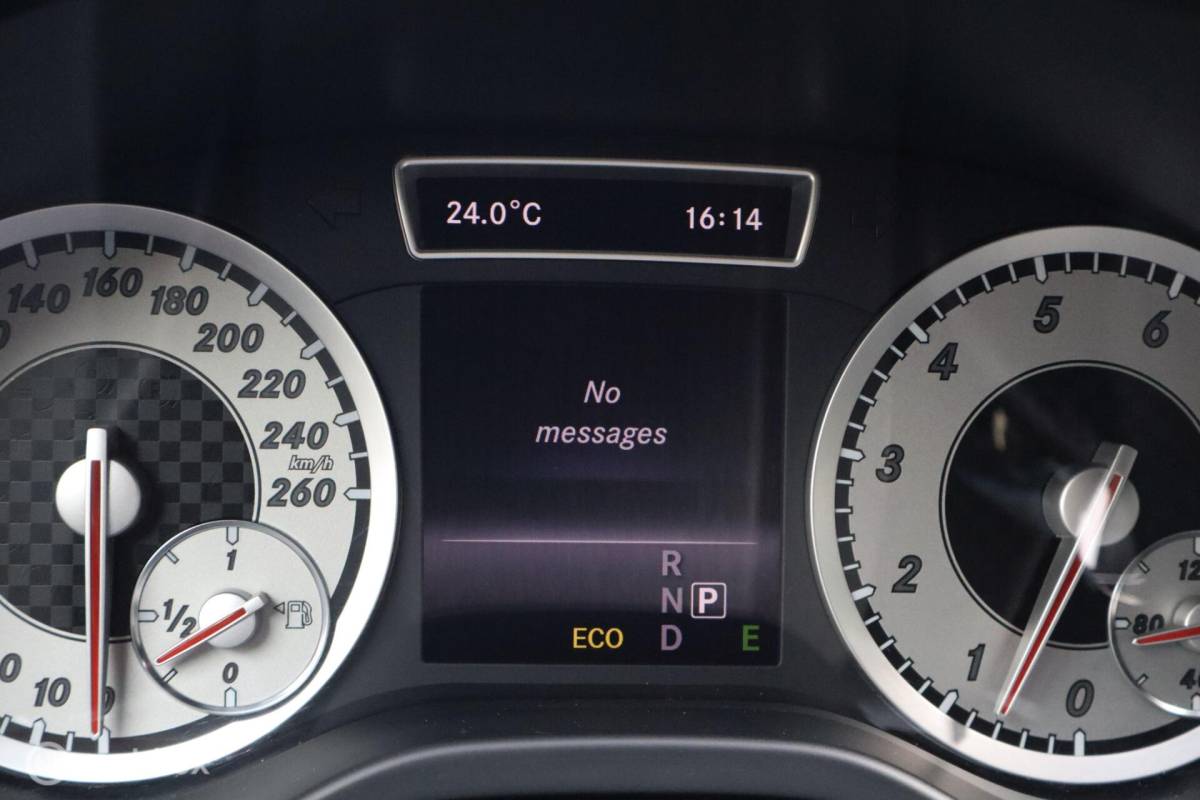 Mercedes-Benz A-Klasse Mercedes A180 aut Ambition | stoelverw | camera | trekhaak