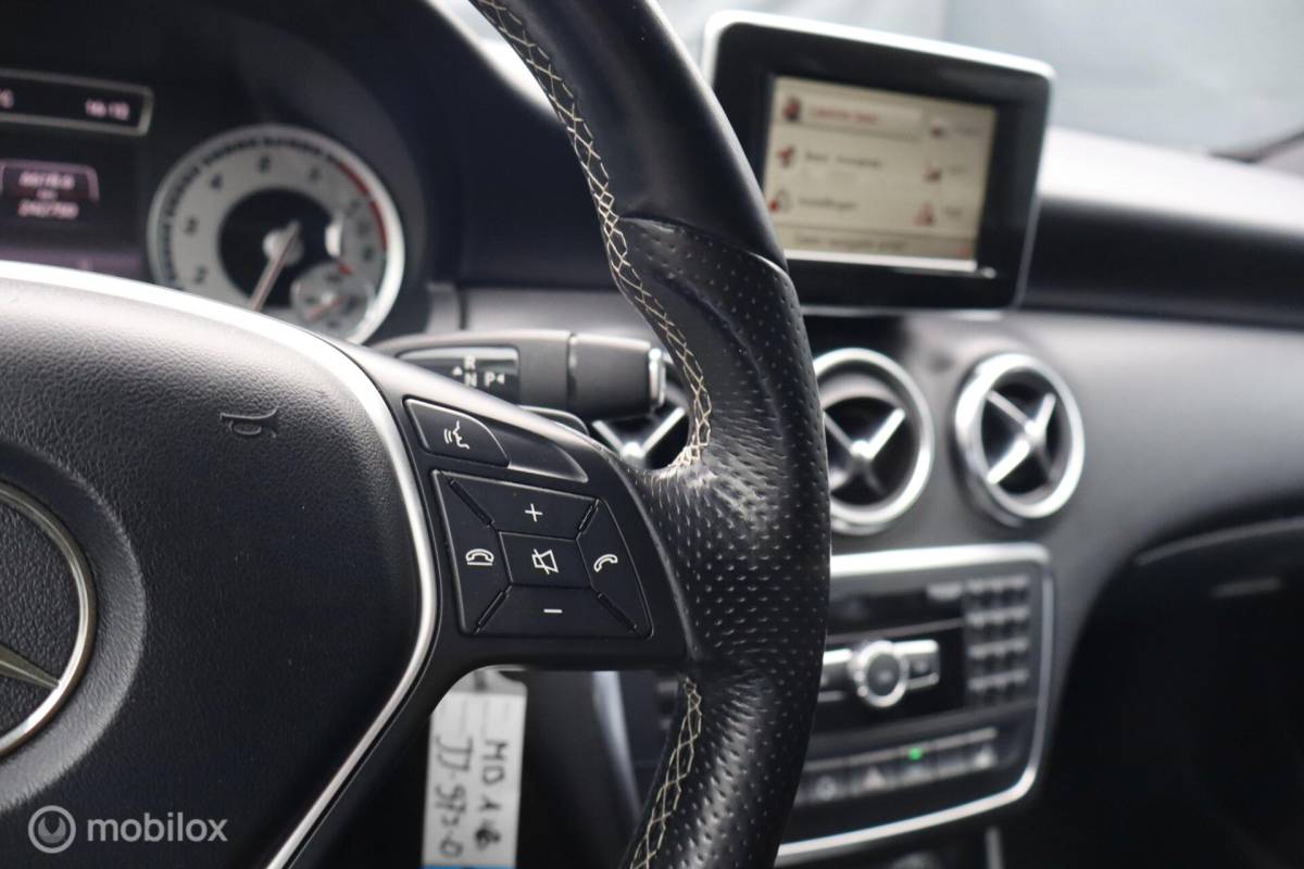 Mercedes-Benz A-Klasse Mercedes A180 aut Ambition | stoelverw | camera | trekhaak