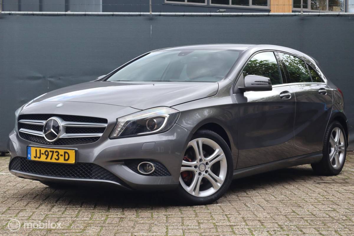 Mercedes-Benz A-Klasse Mercedes A180 aut Ambition | stoelverw | camera | trekhaak