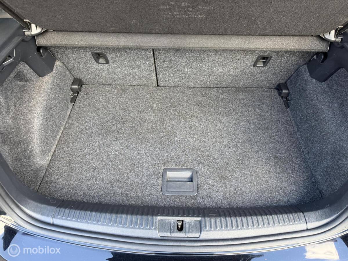 Volkswagen Polo Volkswagen Polo 1.2 TSI BEATS AUDIO! VOL CLIMA*CARPLAY*PDC*NAV*CRUISE
