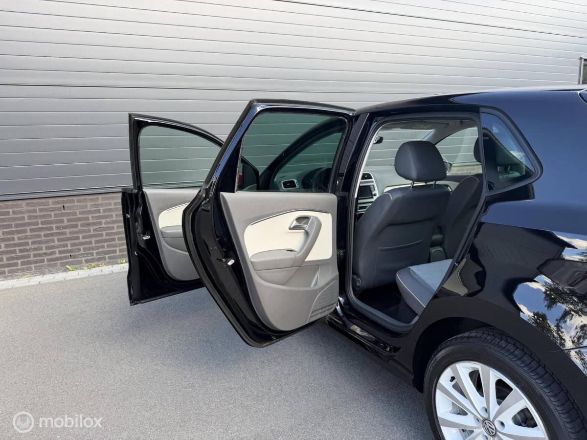 Volkswagen Polo Volkswagen Polo 1.2 TSI BEATS AUDIO! VOL CLIMA*CARPLAY*PDC*NAV*CRUISE