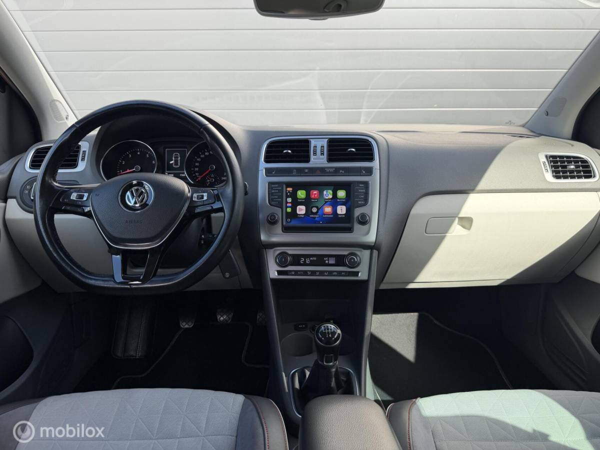 Volkswagen Polo Volkswagen Polo 1.2 TSI BEATS AUDIO! VOL CLIMA*CARPLAY*PDC*NAV*CRUISE