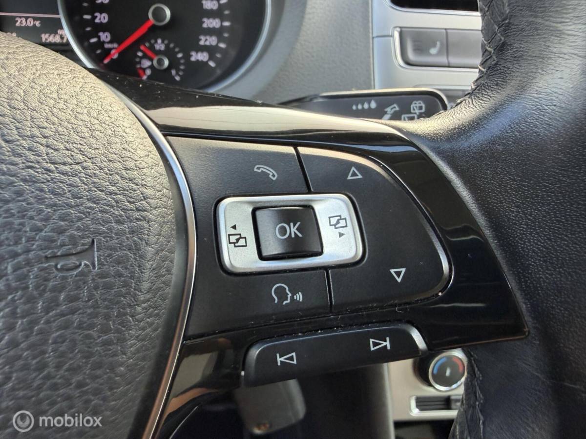 Volkswagen Polo Volkswagen Polo 1.2 TSI BEATS AUDIO! VOL CLIMA*CARPLAY*PDC*NAV*CRUISE