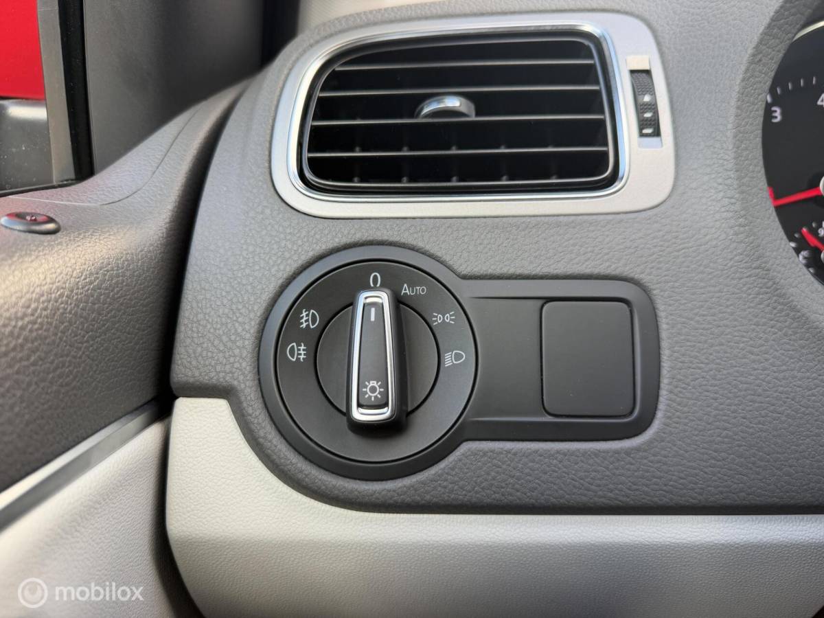 Volkswagen Polo Volkswagen Polo 1.2 TSI BEATS AUDIO! VOL CLIMA*CARPLAY*PDC*NAV*CRUISE