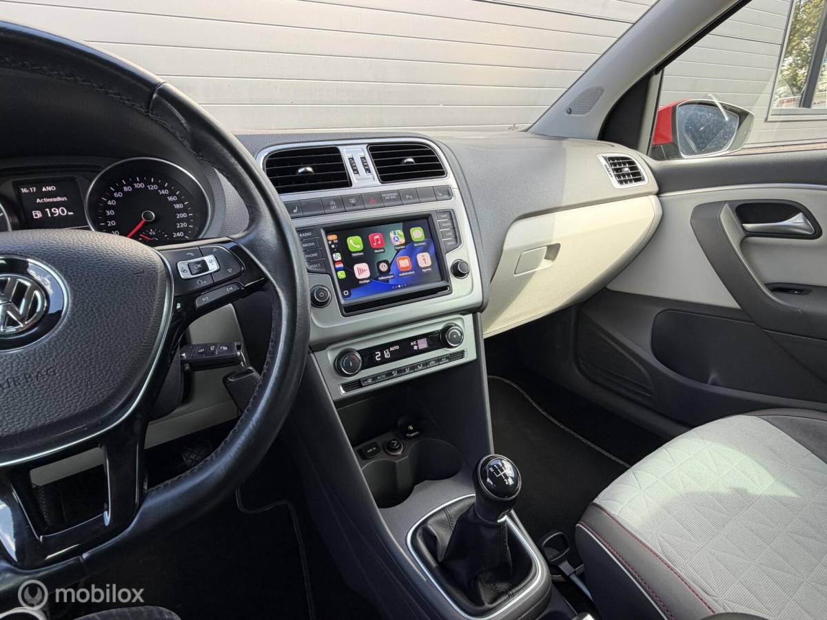 Volkswagen Polo Volkswagen Polo 1.2 TSI BEATS AUDIO! VOL CLIMA*CARPLAY*PDC*NAV*CRUISE