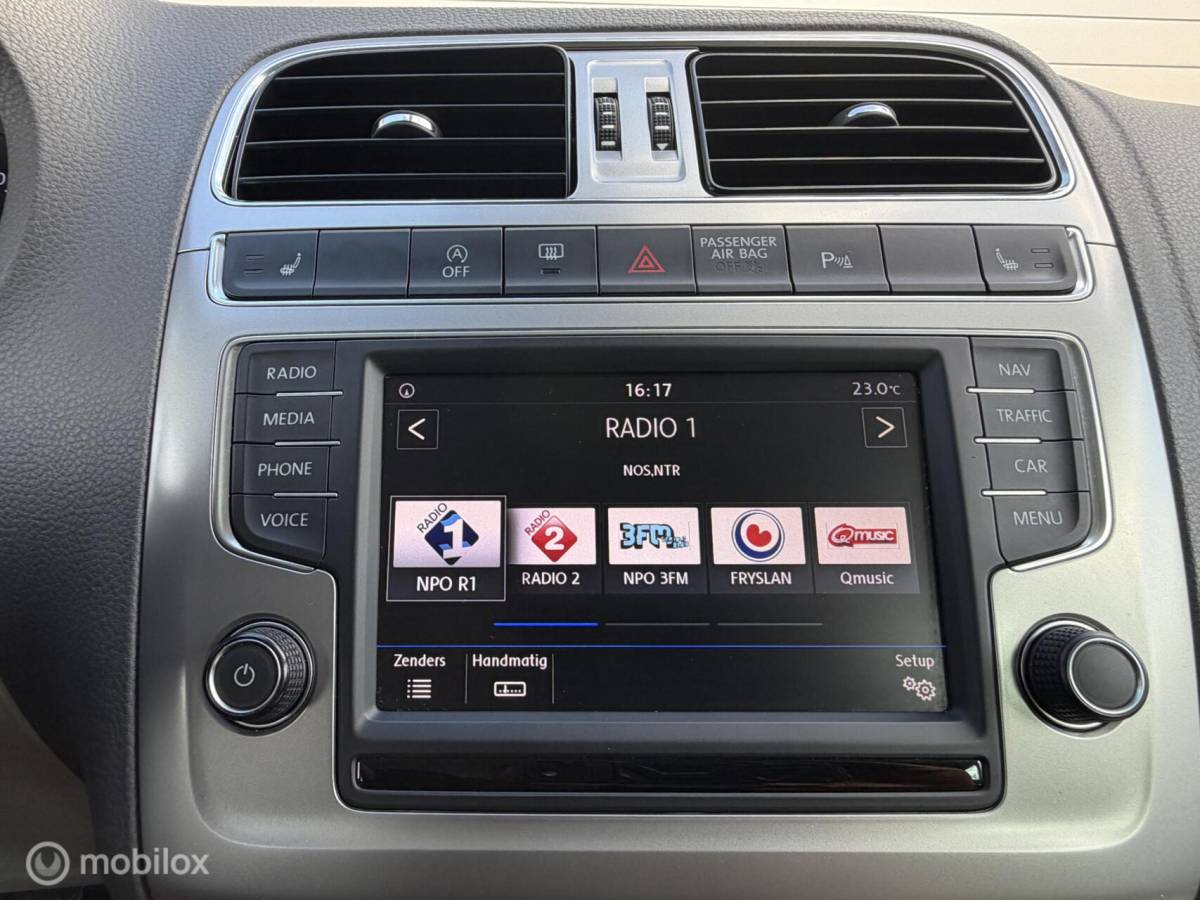 Volkswagen Polo Volkswagen Polo 1.2 TSI BEATS AUDIO! VOL CLIMA*CARPLAY*PDC*NAV*CRUISE