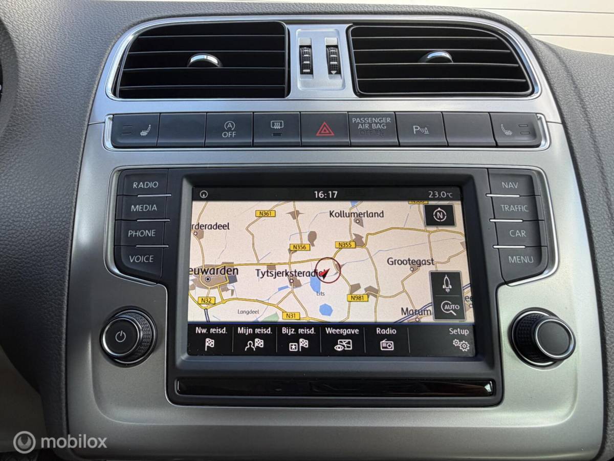 Volkswagen Polo Volkswagen Polo 1.2 TSI BEATS AUDIO! VOL CLIMA*CARPLAY*PDC*NAV*CRUISE