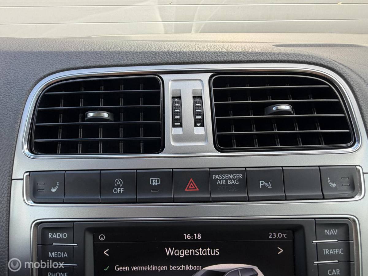 Volkswagen Polo Volkswagen Polo 1.2 TSI BEATS AUDIO! VOL CLIMA*CARPLAY*PDC*NAV*CRUISE