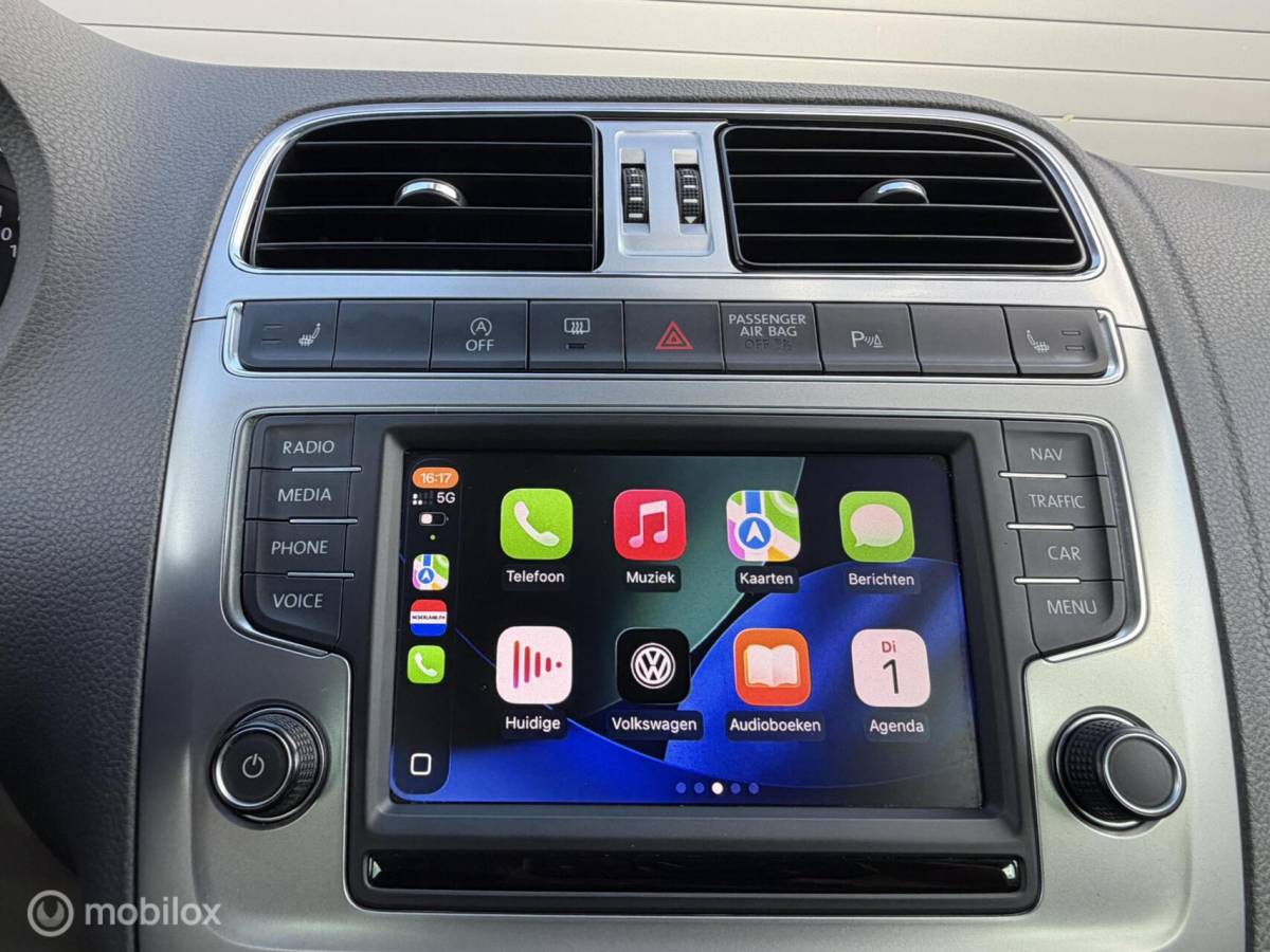 Volkswagen Polo Volkswagen Polo 1.2 TSI BEATS AUDIO! VOL CLIMA*CARPLAY*PDC*NAV*CRUISE
