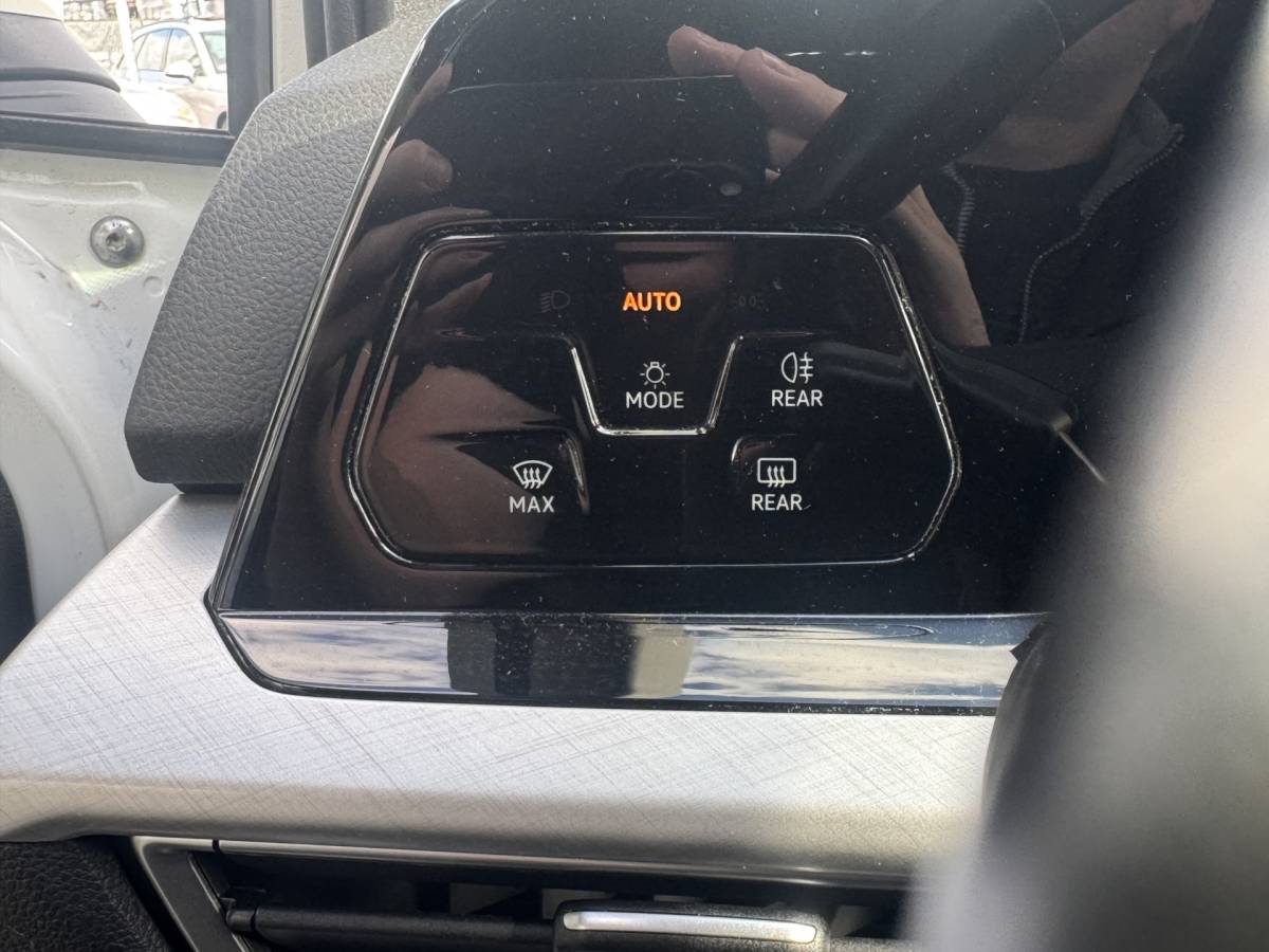 Volkswagen Golf Volkswagen Golf 1.5 TSI Life ✅ Virtual Cockpit ✅ PDC V+A ✅ Carplay ✅