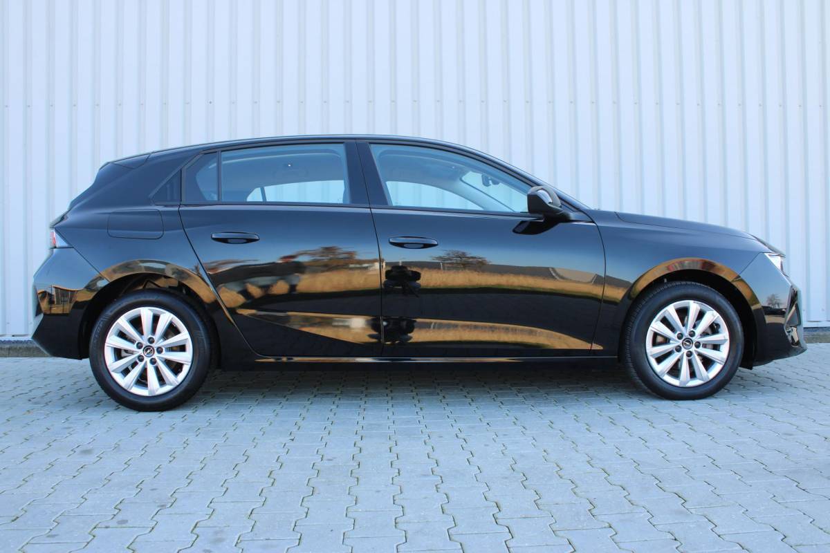 Opel Astra Opel Astra 1.2 Level 2 | Incl. 12 maanden garantie | Cruise control | Climate control | Apple carplay/Android auto | DAB radio | Lane assist | Parkeersensoren |