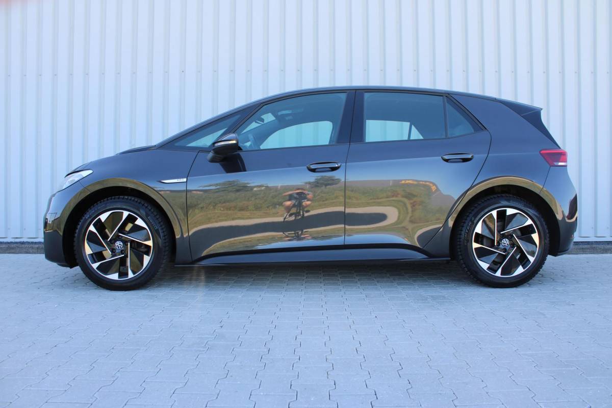 Volkswagen ID.3 Volkswagen ID.3 Pro 58 kWh | Incl. 12 maanden garantie | SOH 91% | Apple carplay/Android auto | Stoel/stuurverwarming | Standkachel | Navigatie | DAB radio | Adaptieve cruise control |