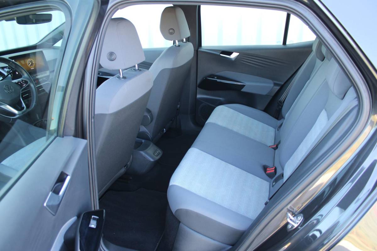 Volkswagen ID.3 Volkswagen ID.3 Pro 58 kWh | Incl. 12 maanden garantie | SOH 91% | Apple carplay/Android auto | Stoel/stuurverwarming | Standkachel | Navigatie | DAB radio | Adaptieve cruise control |