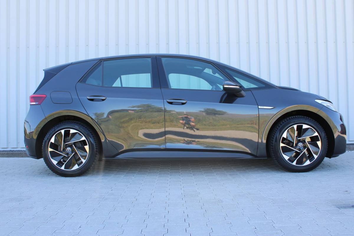 Volkswagen ID.3 Volkswagen ID.3 Pro 58 kWh | Incl. 12 maanden garantie | SOH 91% | Apple carplay/Android auto | Stoel/stuurverwarming | Standkachel | Navigatie | DAB radio | Adaptieve cruise control |
