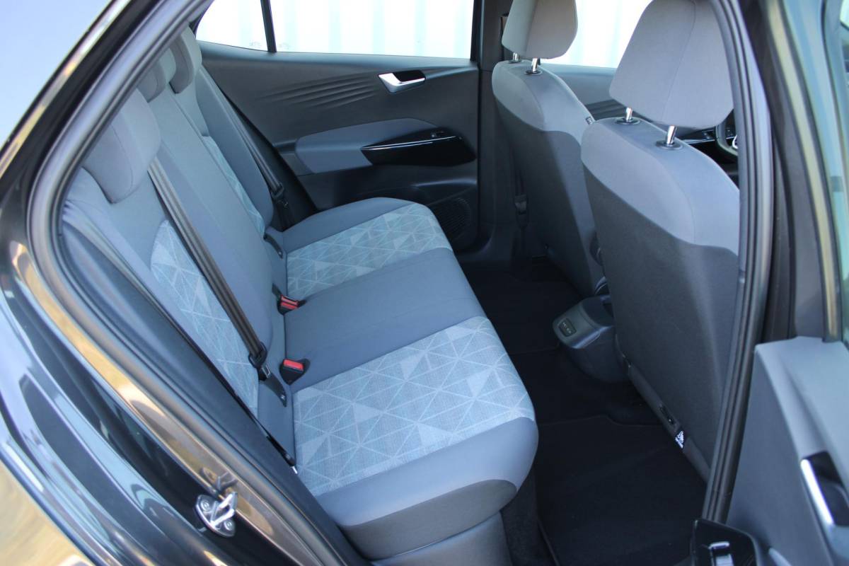 Volkswagen ID.3 Volkswagen ID.3 Pro 58 kWh | Incl. 12 maanden garantie | SOH 91% | Apple carplay/Android auto | Stoel/stuurverwarming | Standkachel | Navigatie | DAB radio | Adaptieve cruise control |