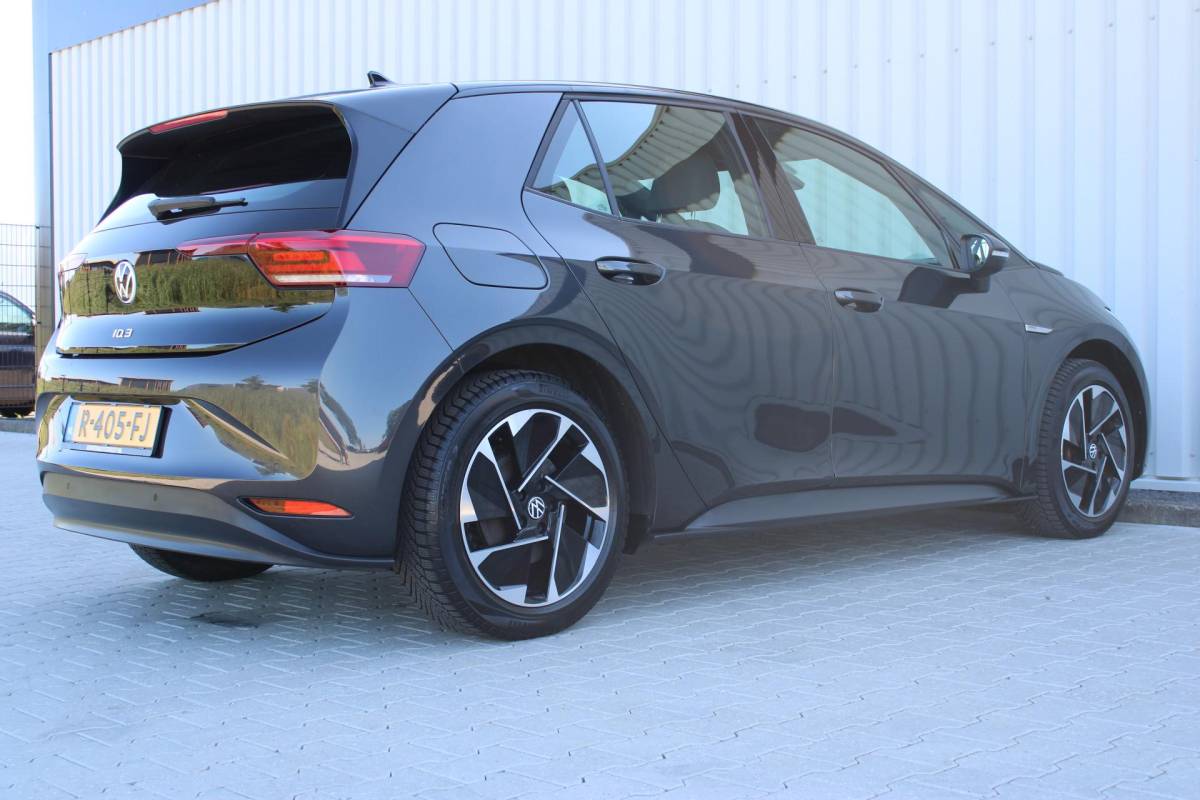 Volkswagen ID.3 Volkswagen ID.3 Pro 58 kWh | Incl. 12 maanden garantie | SOH 91% | Apple carplay/Android auto | Stoel/stuurverwarming | Standkachel | Navigatie | DAB radio | Adaptieve cruise control |