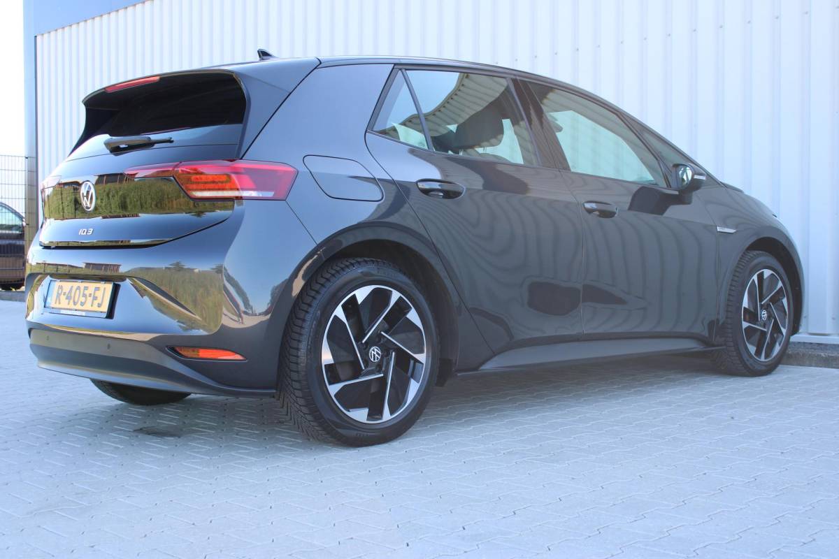 Volkswagen ID.3 Volkswagen ID.3 Pro 58 kWh | Incl. 12 maanden garantie | SOH 91% | Apple carplay/Android auto | Stoel/stuurverwarming | Standkachel | Navigatie | DAB radio | Adaptieve cruise control |