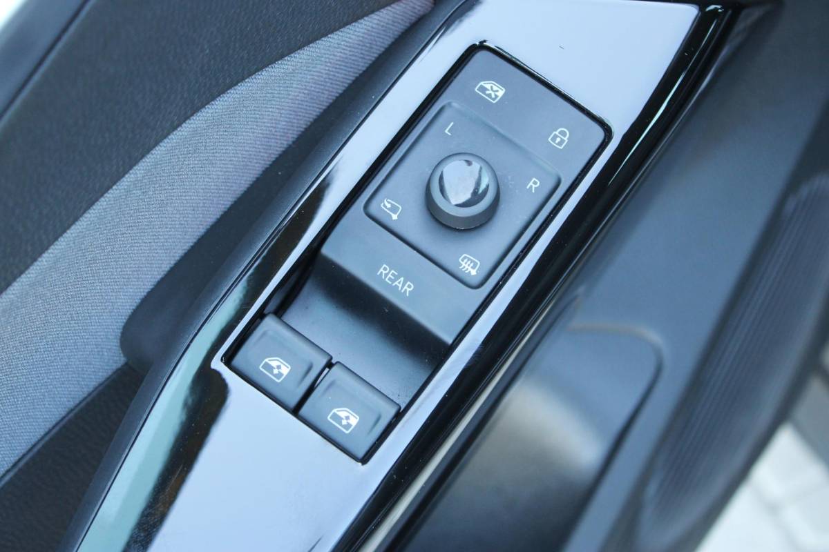 Volkswagen ID.3 Volkswagen ID.3 Pro 58 kWh | Incl. 12 maanden garantie | SOH 91% | Apple carplay/Android auto | Stoel/stuurverwarming | Standkachel | Navigatie | DAB radio | Adaptieve cruise control |