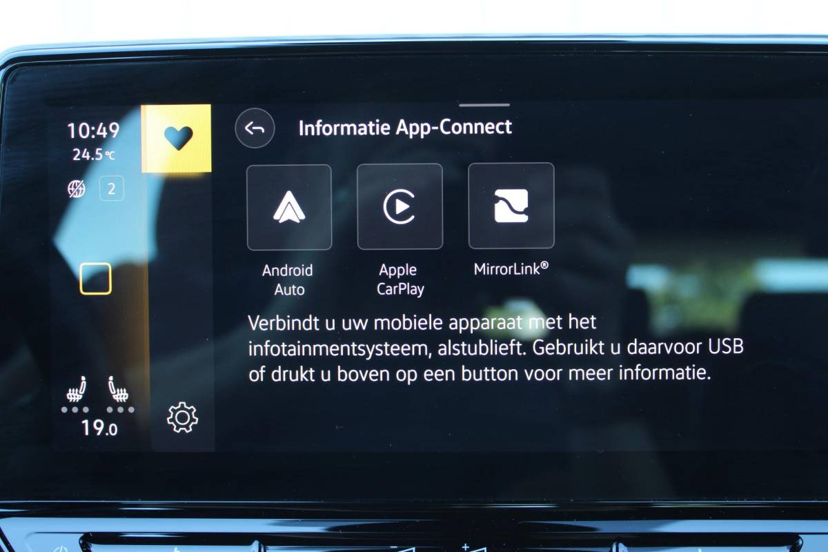 Volkswagen ID.3 Volkswagen ID.3 Pro 58 kWh | Incl. 12 maanden garantie | SOH 91% | Apple carplay/Android auto | Stoel/stuurverwarming | Standkachel | Navigatie | DAB radio | Adaptieve cruise control |
