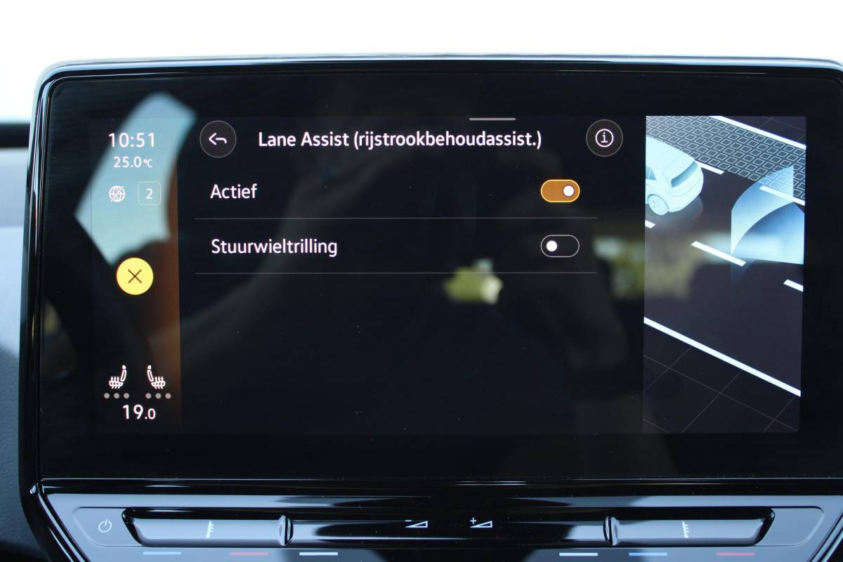 Volkswagen ID.3 Volkswagen ID.3 Pro 58 kWh | Incl. 12 maanden garantie | SOH 91% | Apple carplay/Android auto | Stoel/stuurverwarming | Standkachel | Navigatie | DAB radio | Adaptieve cruise control |