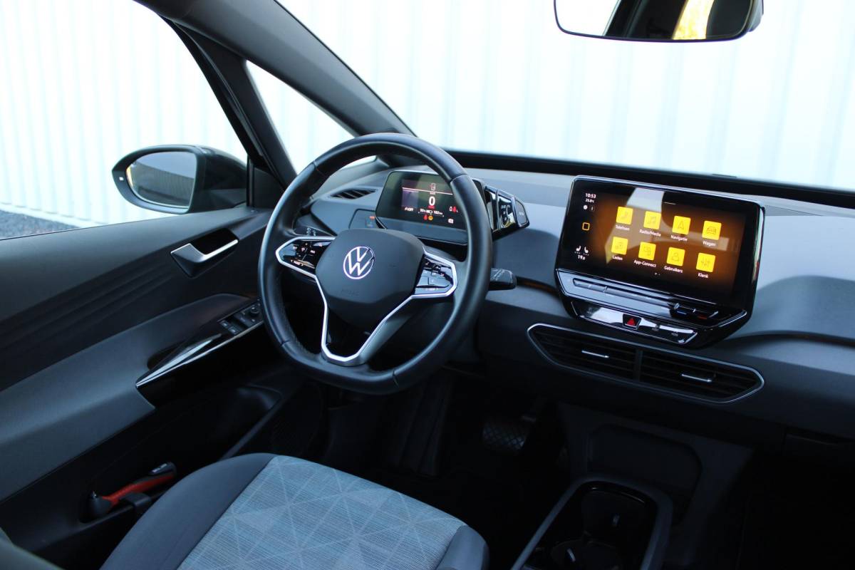 Volkswagen ID.3 Volkswagen ID.3 Pro 58 kWh | Incl. 12 maanden garantie | SOH 91% | Apple carplay/Android auto | Stoel/stuurverwarming | Standkachel | Navigatie | DAB radio | Adaptieve cruise control |