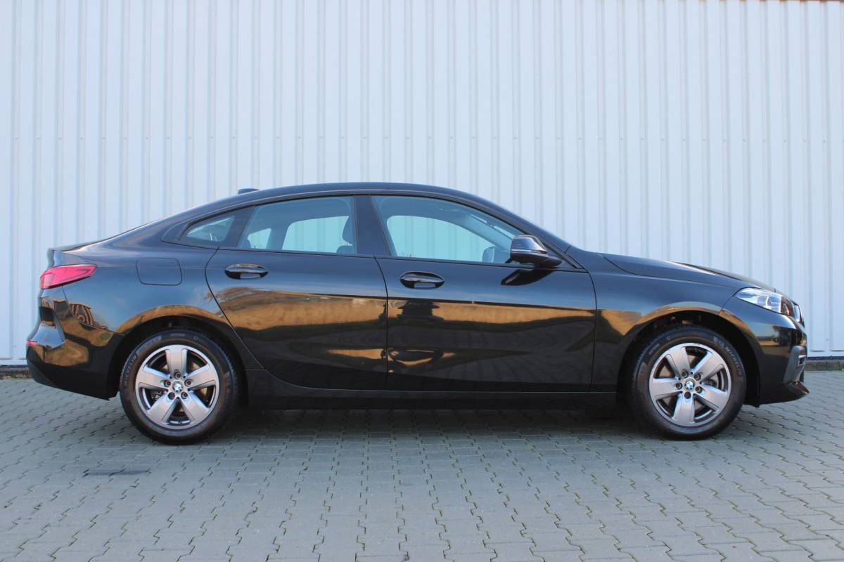 BMW 2 Serie BMW 2-serie Gran Coupé 218i Business Edition | Incl. 12 maanden garantie | Cruise control | Climate control | Parkeersensoren | Apple carplay/Android auto | Navigatie | DAB radio | Vol leder sportstoelen |